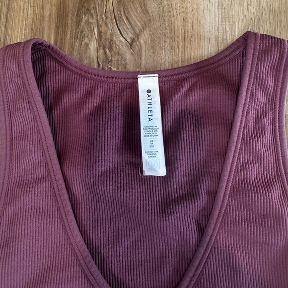 Athleta Women's Size XS Purple Aurora Seamless Crop Rib Tank - Picture 2 of 3